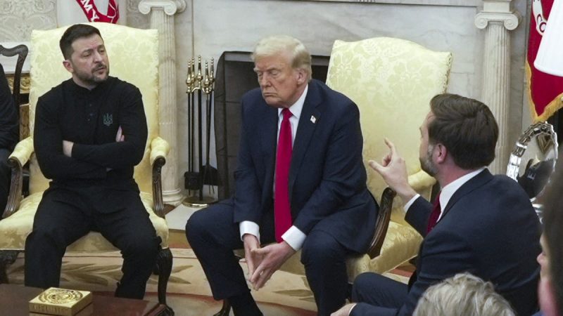  Trump pauses aid to Ukraine after fiery meeting with Zelenskyy