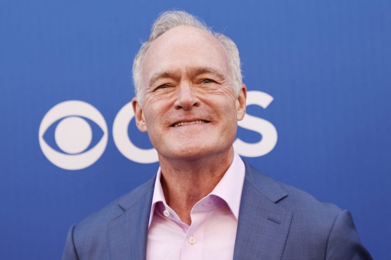  On air, ’60 Minutes’ reporter says ‘none of us is happy’ about changes that led top producer to quit