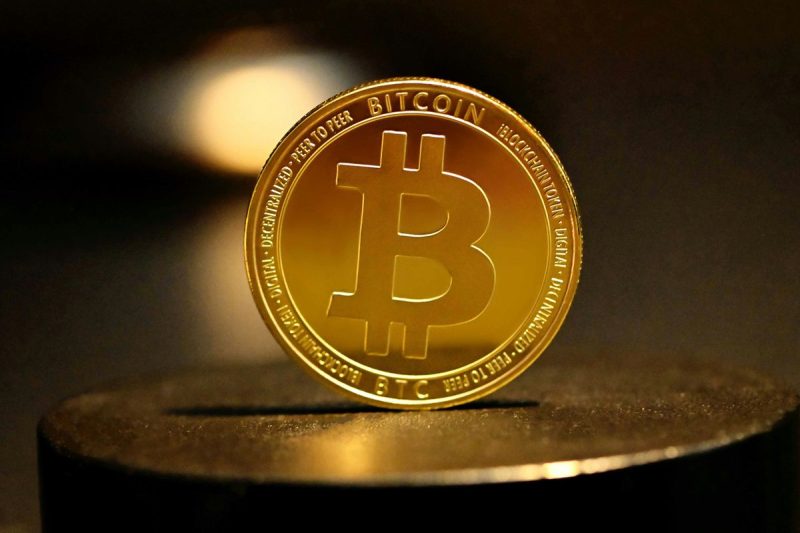  Crypto Market Recap: Bitcoin Soars Past US$94,000 as ETF Inflows Peak