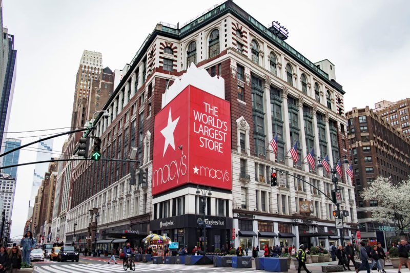  Macy’s CEO says retailer will hike some prices as tariffs cut into profits