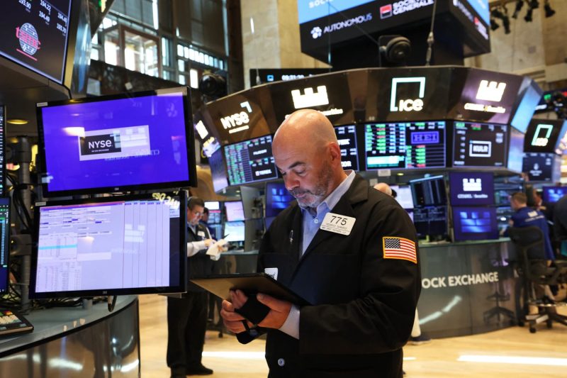  U.S. foreign tax bill sends jitters across Wall Street