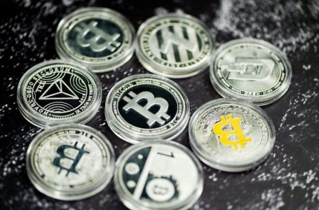 Crypto Market Recap: Bitcoin Breaks US$111,000, Trump Courts Memecoin Mega Donors