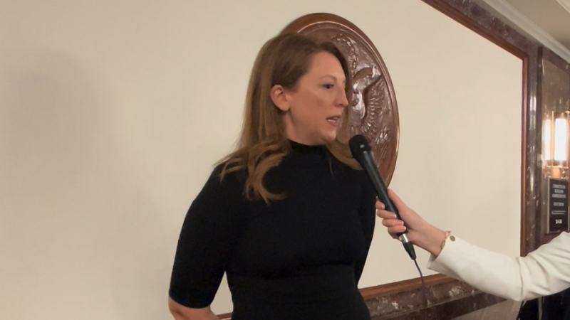  Trump announces MAHA advocate Casey Means will be new surgeon general nominee