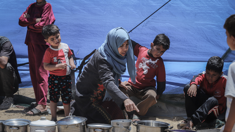  Hamas faces ‘legitimacy crisis’ as desperate Gazans flock to US-backed aid centers
