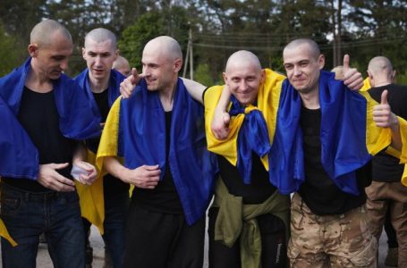Hundreds of Ukrainian prisoners released in swap with Russia, Zelenskyy says