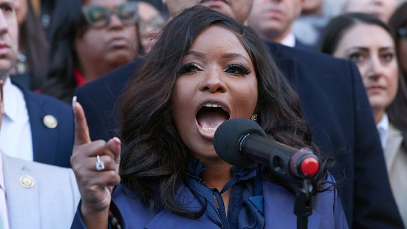  Jasmine Crockett rips Trump ‘regime,’ vows ‘solidarity’ with Biden witnesses during House probe