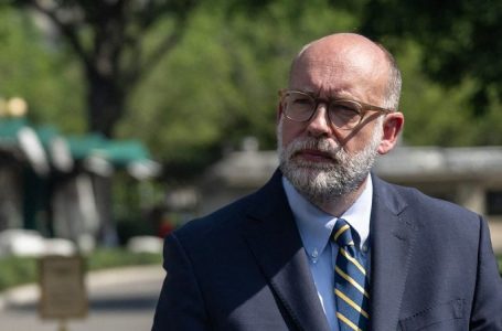 Senators push back against Vought’s call for more partisan spending process