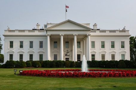 White House reveals highest-paid staffers–and 8 taking no salaries