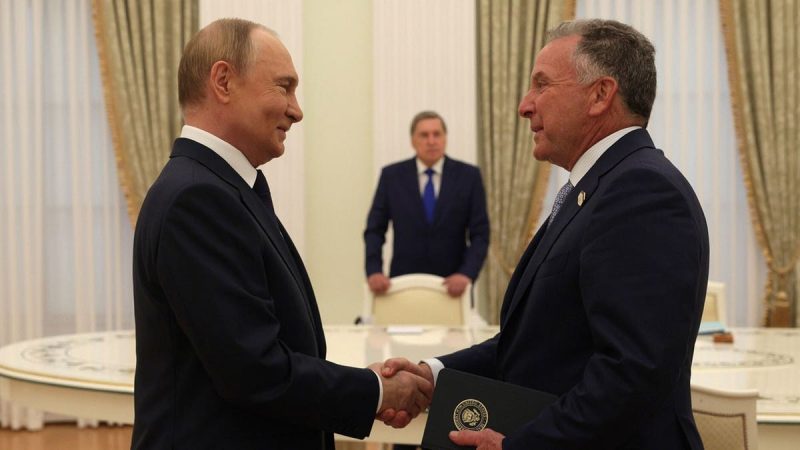  Witkoff meets Ukraine officials in New York ahead of emergency UN Security Council meeting: ‘Very productive’