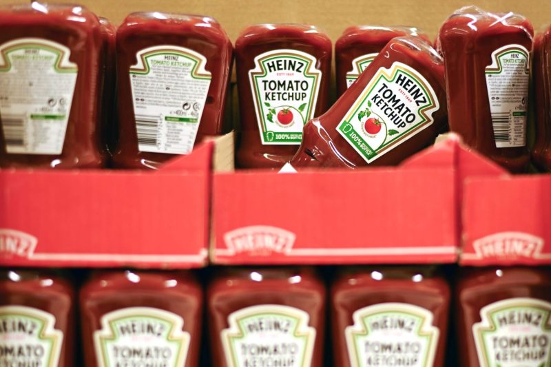  Kraft Heinz to split into two companies