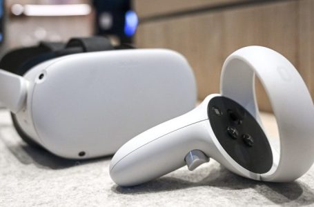 Hawley pushes legal action against Meta after whistleblowers detail child abuse in VR