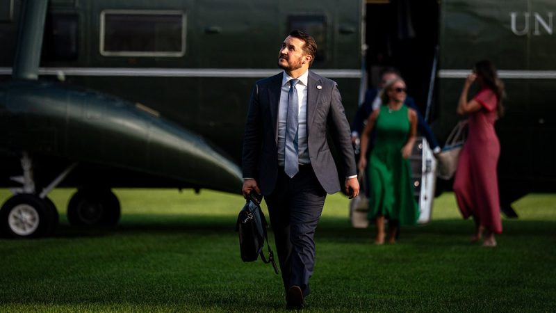  Longtime Trump advisor to depart the White House at month’s end