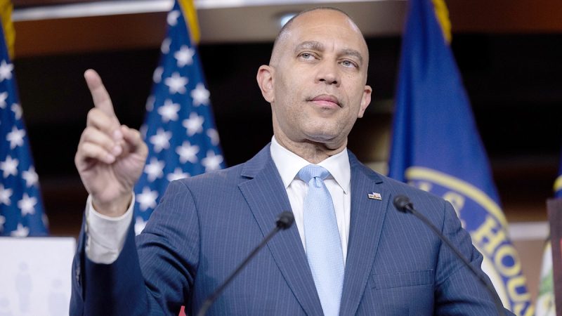  House Democrats’ government funding proposal goes down in flames with shutdown deadline in hours