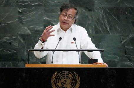 Trump ‘not interested’ in de-escalation with ‘unhinged’ leader of Colombia, White House says