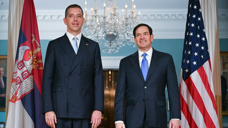  Serbian foreign minister proposes hosting Ukraine-Russia peace negotiations amid ongoing conflict