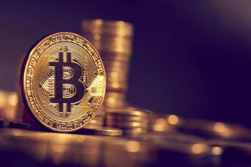 Crypto Market Update: Senate Democrats Demand Trump Envoy Explain Undivested Crypto Stakes