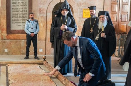 Vance visits church where Christians believe Jesus was crucified, resurrected amid Israel-Hamas ceasefire
