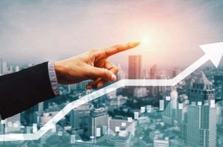 Tech Weekly: S&P 500 Closes Near Record Ahead of Fed Interest Rate Decision