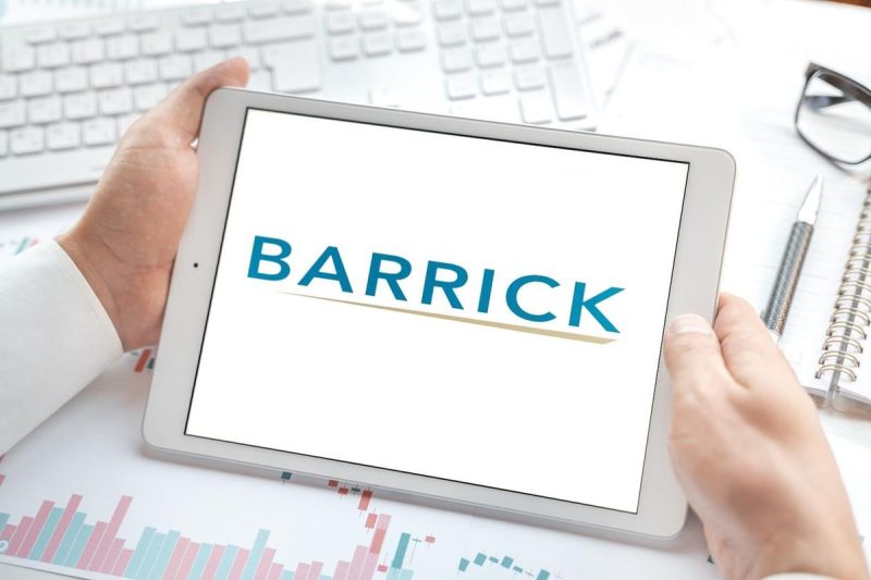  Barrick to Weigh IPO for North American Gold Unit