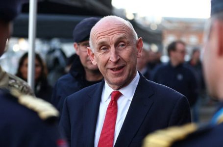 UK ready to send troops, jets, ships if Trump clinches Ukraine ceasefire, defense chief says