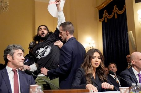 Dem rep opens House hearing by telling Noem to resign in fiery statement