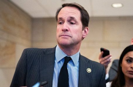 Lawmaker urges release of Venezuela strike footage as parties split over whether targets were defenseless