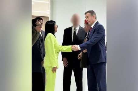 CIA director was in Venezuela to meet with acting President Delcy Rodríguez, official says