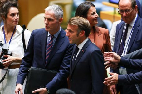 France condemns Iran protest crackdown, weighs satellite internet aid amid blackout