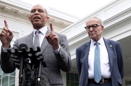 House Democrats mutiny Schumer’s deal with White House, threatening longer shutdown