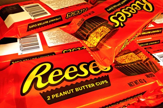  Hershey to resume using chocolate in most products; Reese’s grandson may taste sweet victory